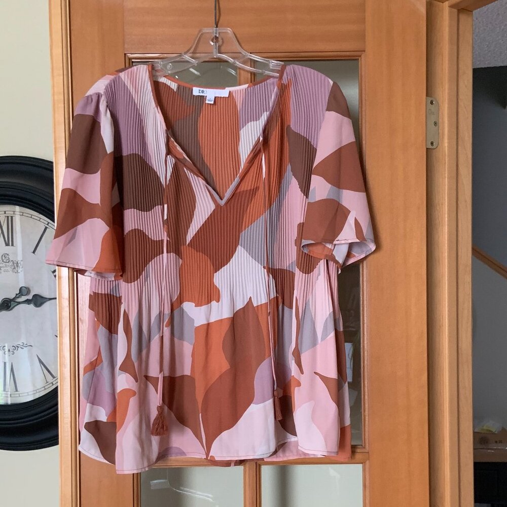 Women's Pink and Brown Patterned Top